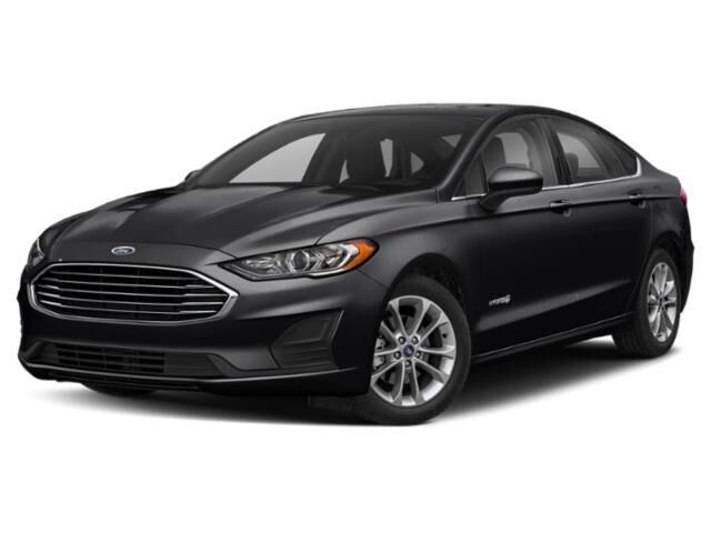 2019 Ford Fusion Hybrid SE — photo 1 of 13