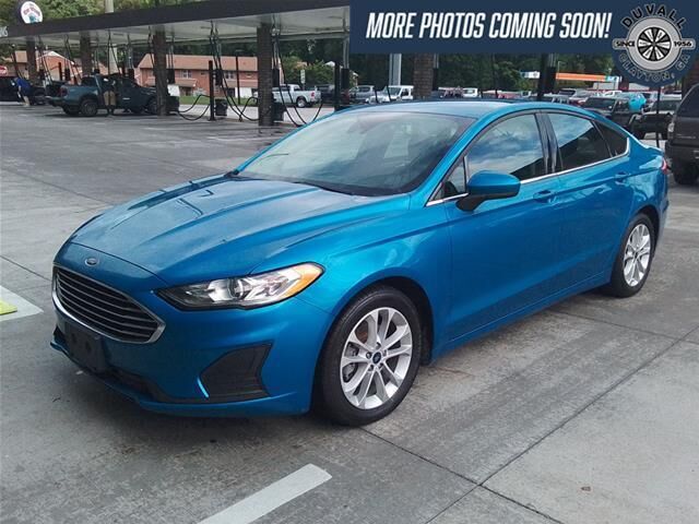 2020 Ford Fusion Hybrid SE — photo 1 of 13