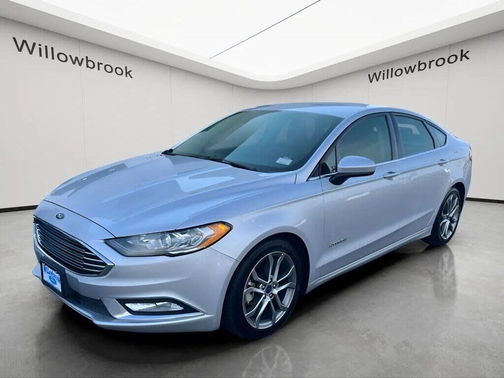 2017 Ford Fusion Hybrid SE — photo 1 of 1