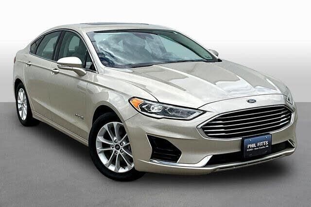 2019 Ford Fusion Hybrid SEL — photo 1 of 1
