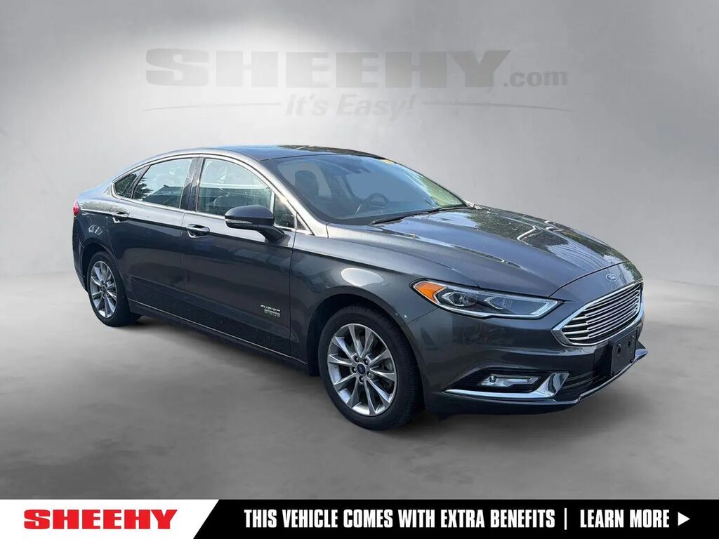 2017 Ford Fusion Energi SE Luxury — photo 1 of 10