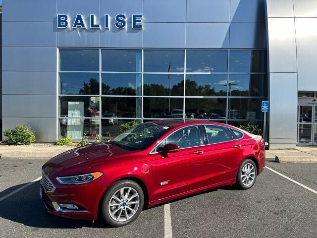 2017 Ford Fusion Energi SE Luxury — photo 1 of 24