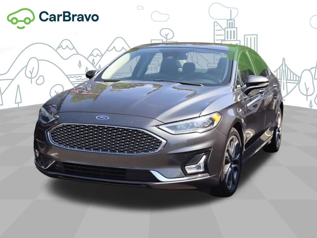 2019 Ford Fusion Hybrid Titanium — photo 1 of 6