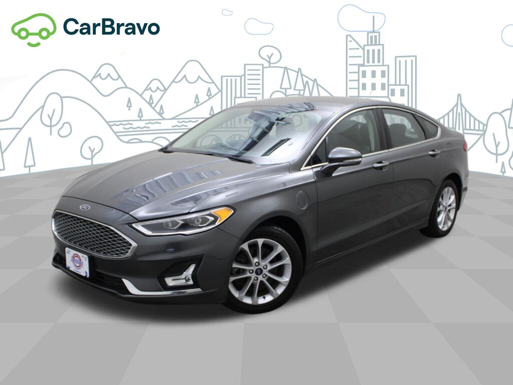 2020 Ford Fusion Energi Titanium — photo 1 of 6