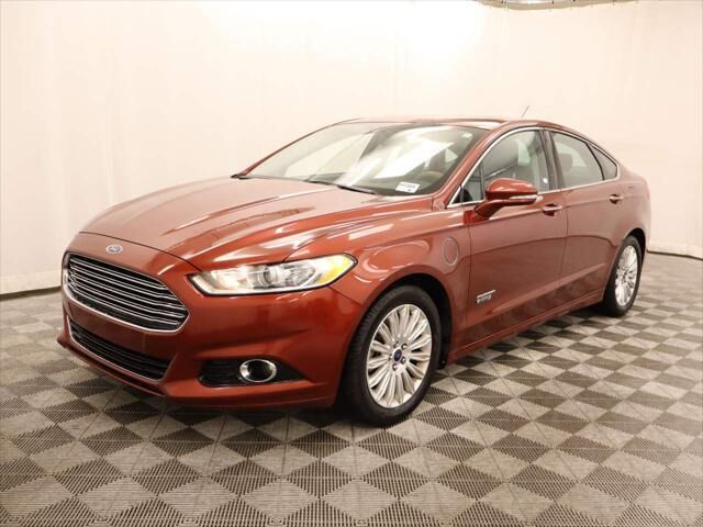 2014 Ford Fusion Energi Titanium — photo 1 of 19