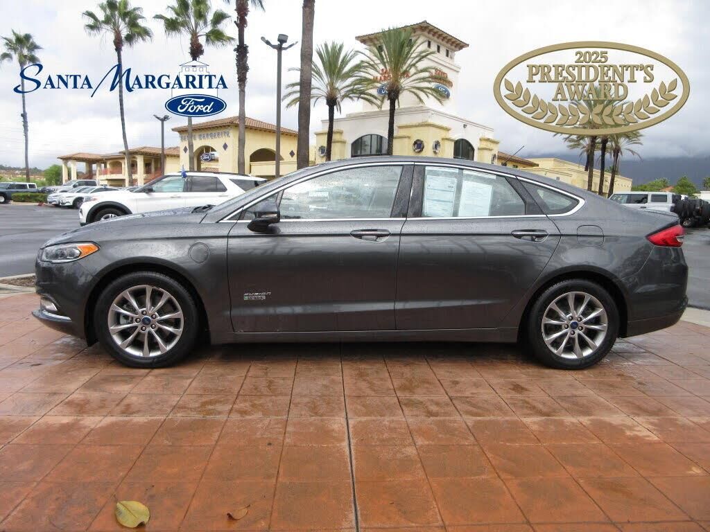 2018 Ford Fusion Energi Titanium — photo 1 of 1
