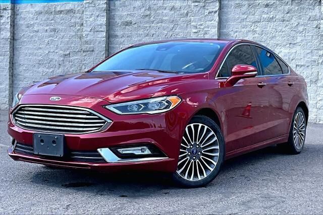 2017 Ford Fusion SE — photo 1 of 12