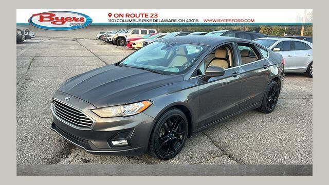 2019 Ford Fusion SE — photo 1 of 13