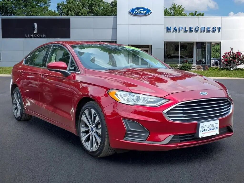 2019 Ford Fusion SE — photo 1 of 49