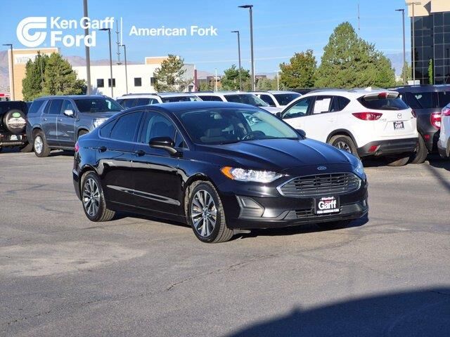 2020 Ford Fusion SE — photo 1 of 26
