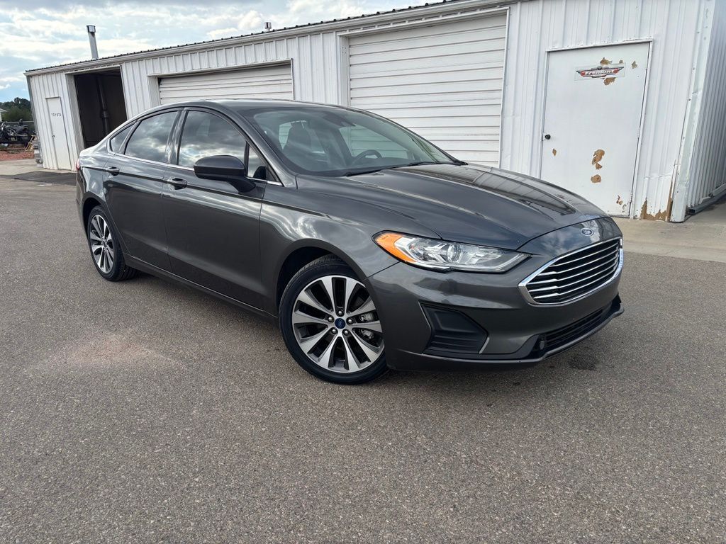 2019 Ford Fusion SE — photo 1 of 13