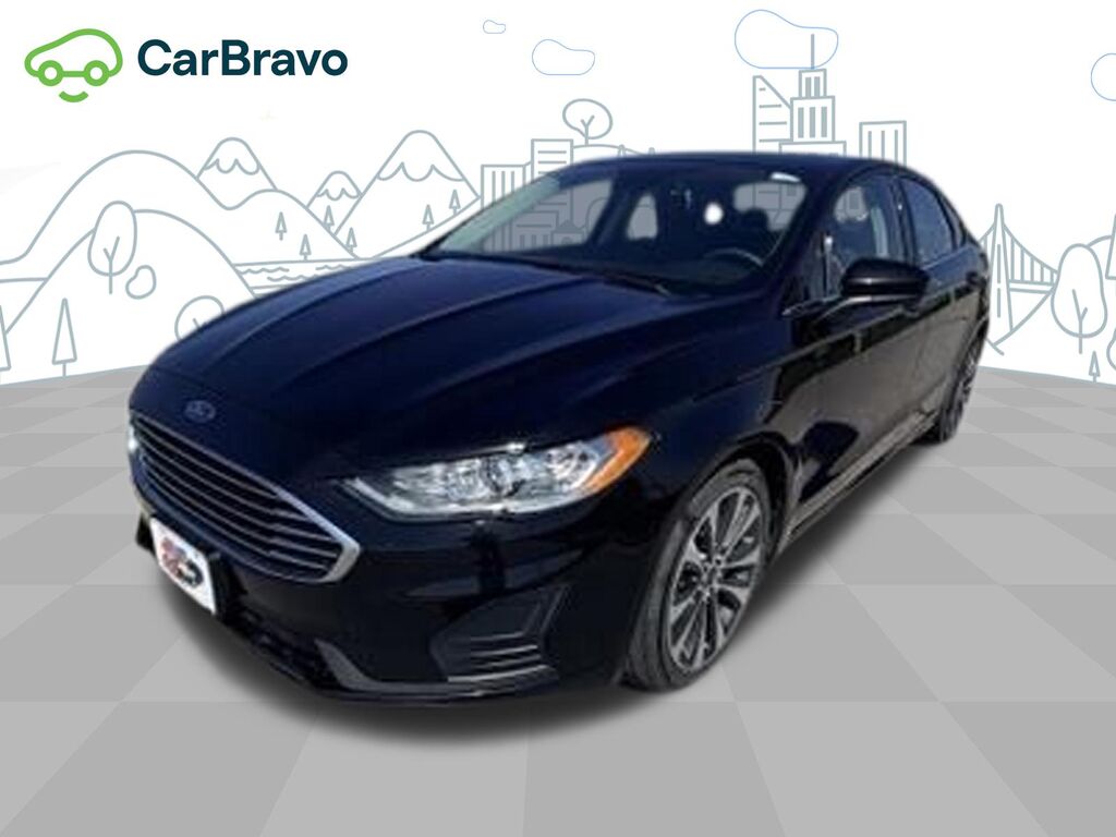 2020 Ford Fusion SE — photo 1 of 6