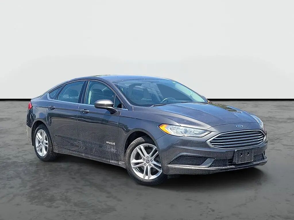 2018 Ford Fusion Hybrid S — photo 1 of 12