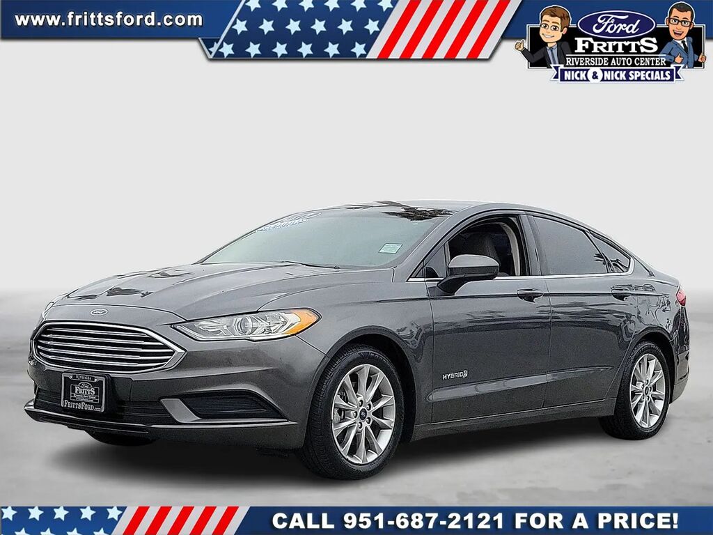 2017 Ford Fusion Hybrid S — photo 1 of 13