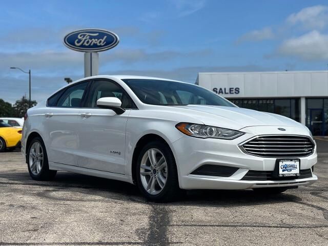 2018 Ford Fusion Hybrid S — photo 1 of 26