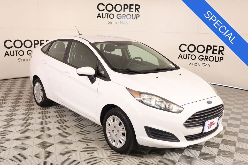 2019 Ford Fiesta S — photo 1 of 26