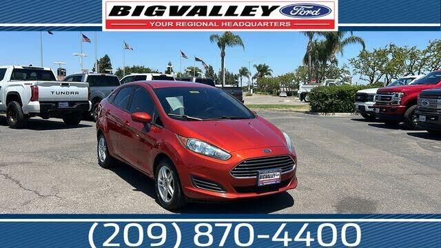 2018 Ford Fiesta SE — photo 1 of 2