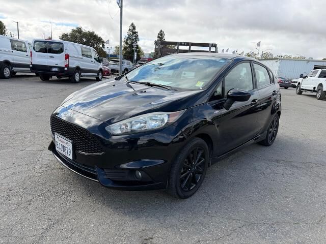 2019 Ford Fiesta ST Line — photo 1 of 36