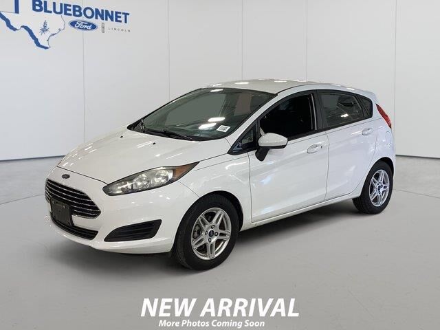 2018 Ford Fiesta SE — photo 1 of 13