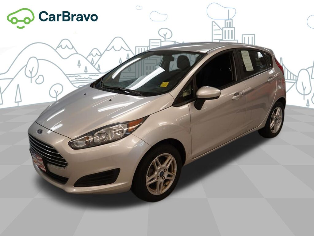2018 Ford Fiesta SE — photo 1 of 7