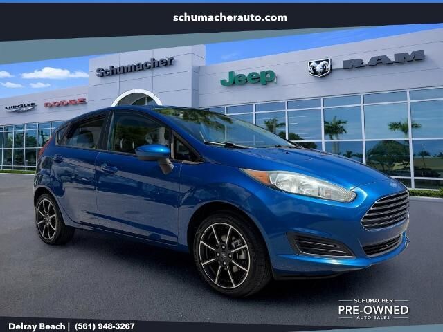 2019 Ford Fiesta SE — photo 1 of 13