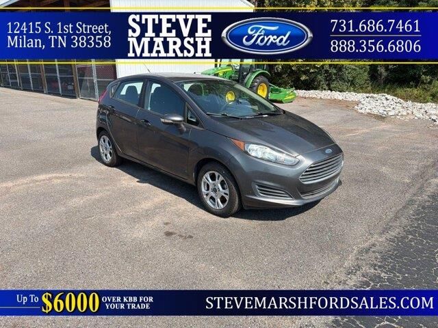 2015 Ford Fiesta SE — photo 1 of 4
