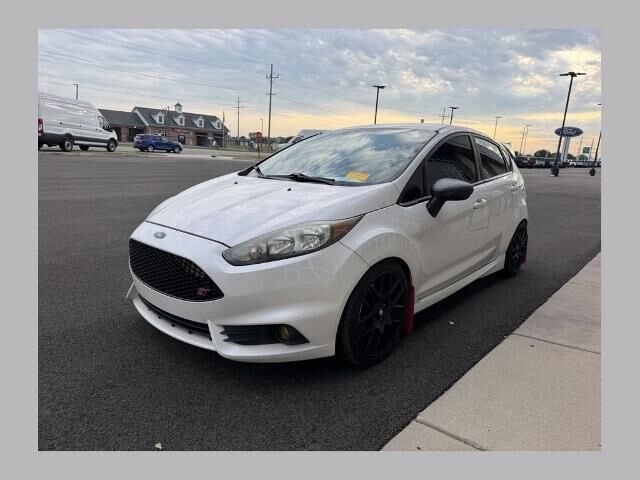 2016 Ford Fiesta ST — photo 1 of 13