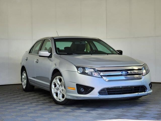 2010 Ford Fusion SE — photo 1 of 26