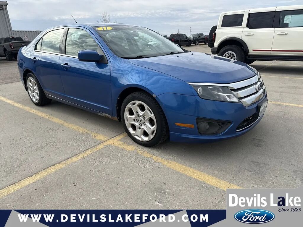 2011 Ford Fusion SE — photo 1 of 13