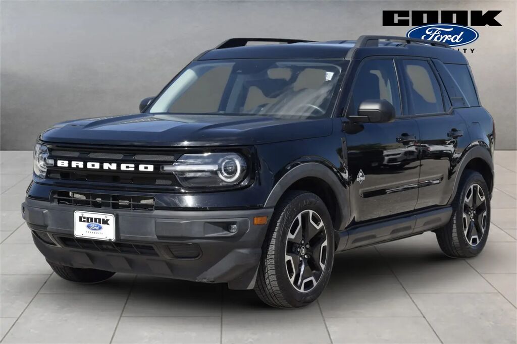 2021 Ford Bronco Sport Outer Banks — photo 1 of 39