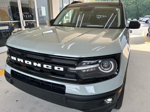 2021 Ford Bronco Sport Outer Banks — photo 1 of 39