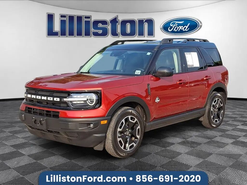 2022 Ford Bronco Sport Outer Banks — photo 1 of 36