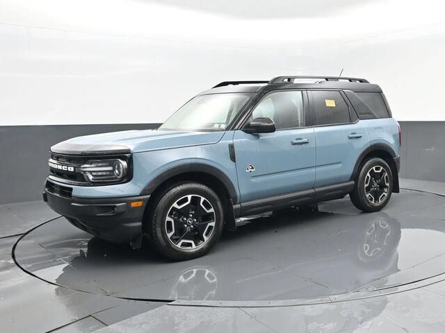 2023 Ford Bronco Sport Outer Banks — photo 1 of 13