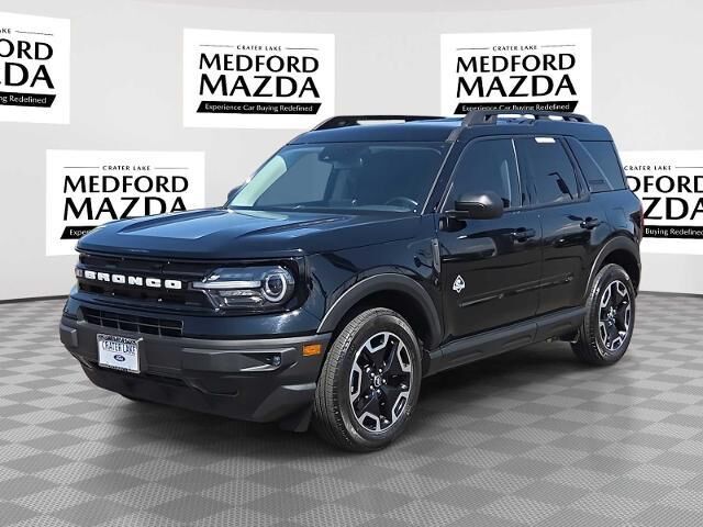 2023 Ford Bronco Sport Outer Banks — photo 1 of 26