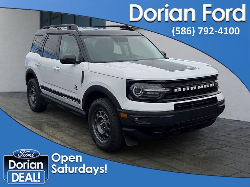 2024 Ford Bronco Sport Outer Banks — photo 1 of 1