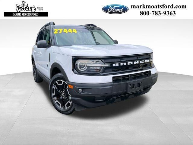 2024 Ford Bronco Sport Outer Banks — photo 1 of 26