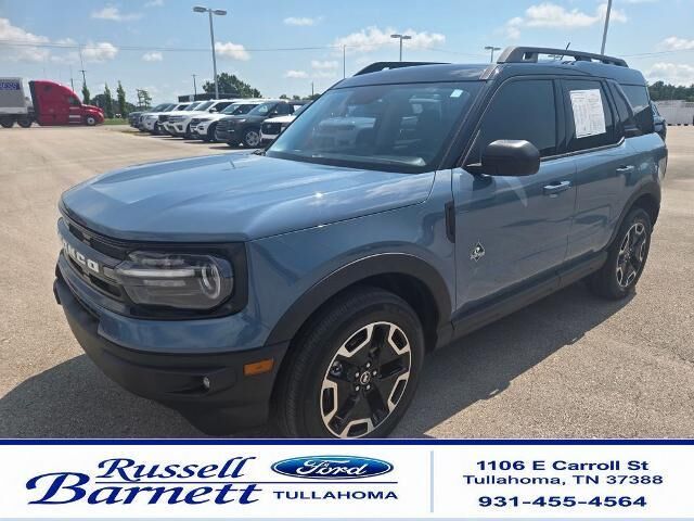 2024 Ford Bronco Sport Outer Banks — photo 1 of 24