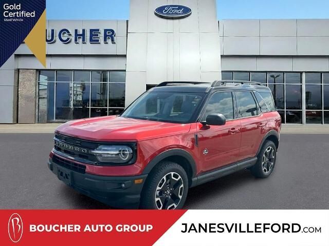 2024 Ford Bronco Sport Outer Banks — photo 1 of 13
