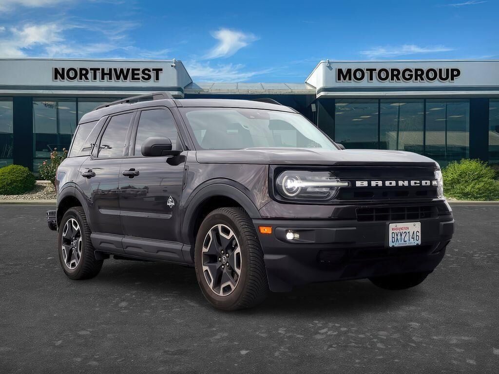2021 Ford Bronco Sport Outer Banks — photo 1 of 13
