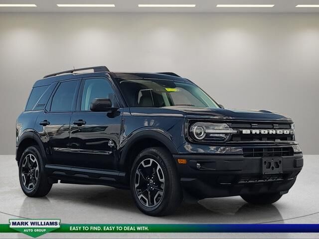 2021 Ford Bronco Sport Outer Banks — photo 1 of 37