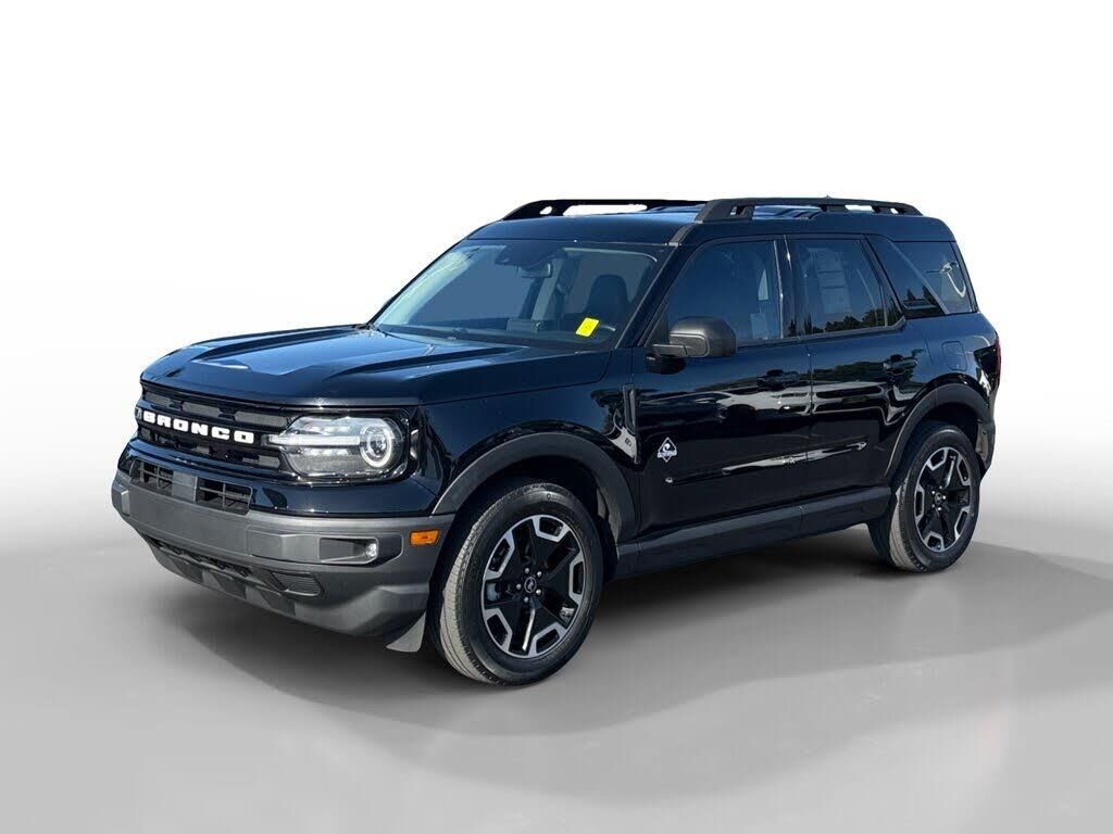 2023 Ford Bronco Sport Outer Banks — photo 1 of 1