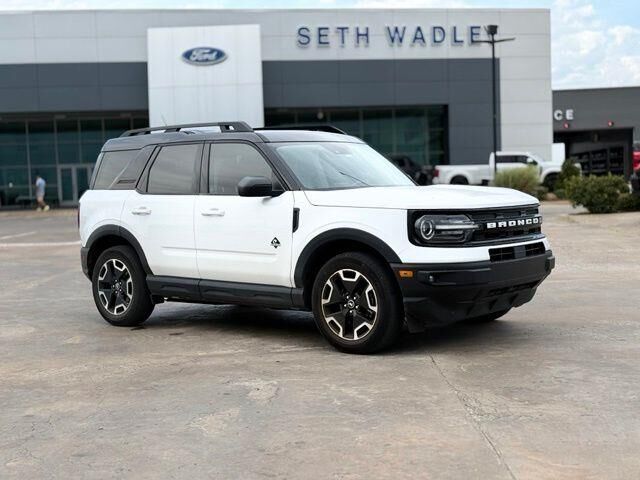 2023 Ford Bronco Sport Outer Banks — photo 1 of 20