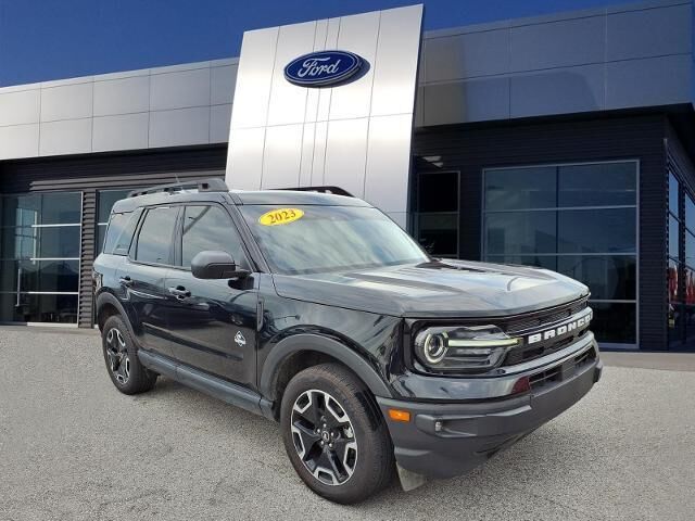 2023 Ford Bronco Sport Outer Banks — photo 1 of 13