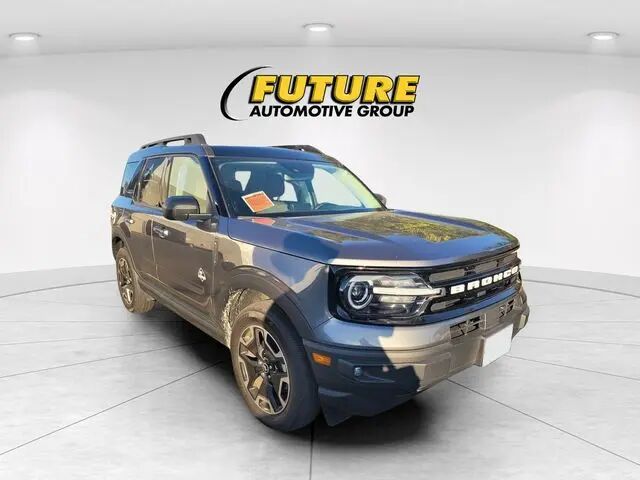 2023 Ford Bronco Sport Outer Banks — photo 1 of 26