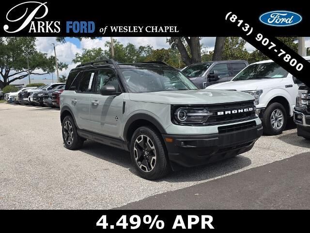 2024 Ford Bronco Sport Outer Banks — photo 1 of 26