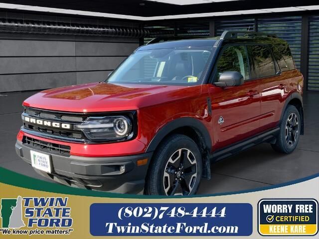2024 Ford Bronco Sport Outer Banks — photo 1 of 26