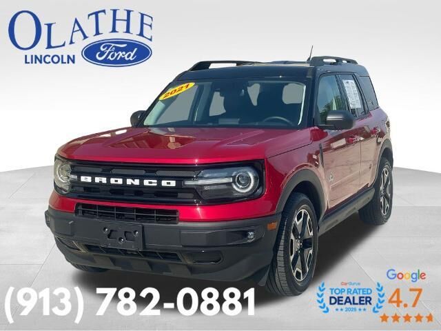 2021 Ford Bronco Sport Outer Banks — photo 1 of 13