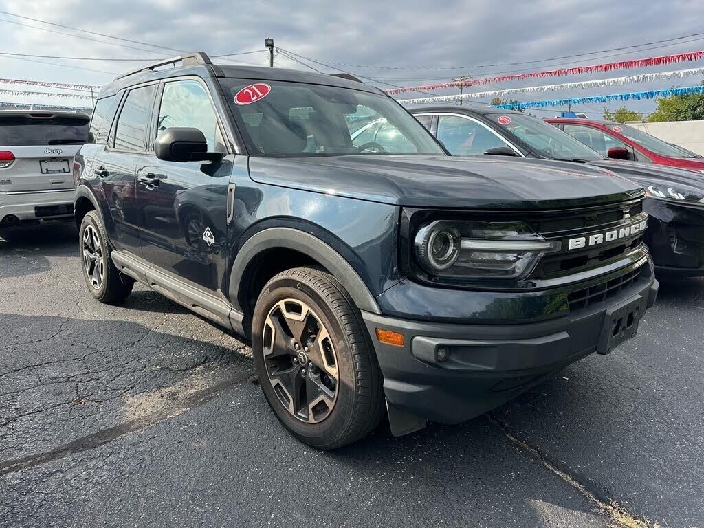 2021 Ford Bronco Sport Outer Banks — photo 1 of 1