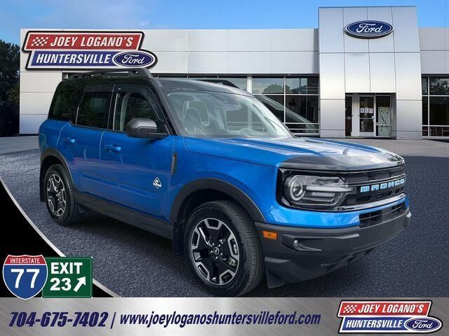 2022 Ford Bronco Sport Outer Banks — photo 1 of 26
