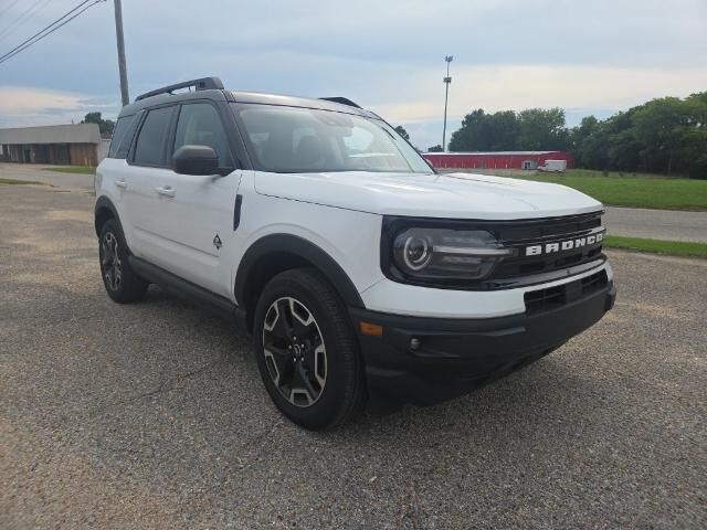 2023 Ford Bronco Sport Outer Banks — photo 1 of 13